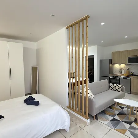 Village Confortable Apartment Serignan